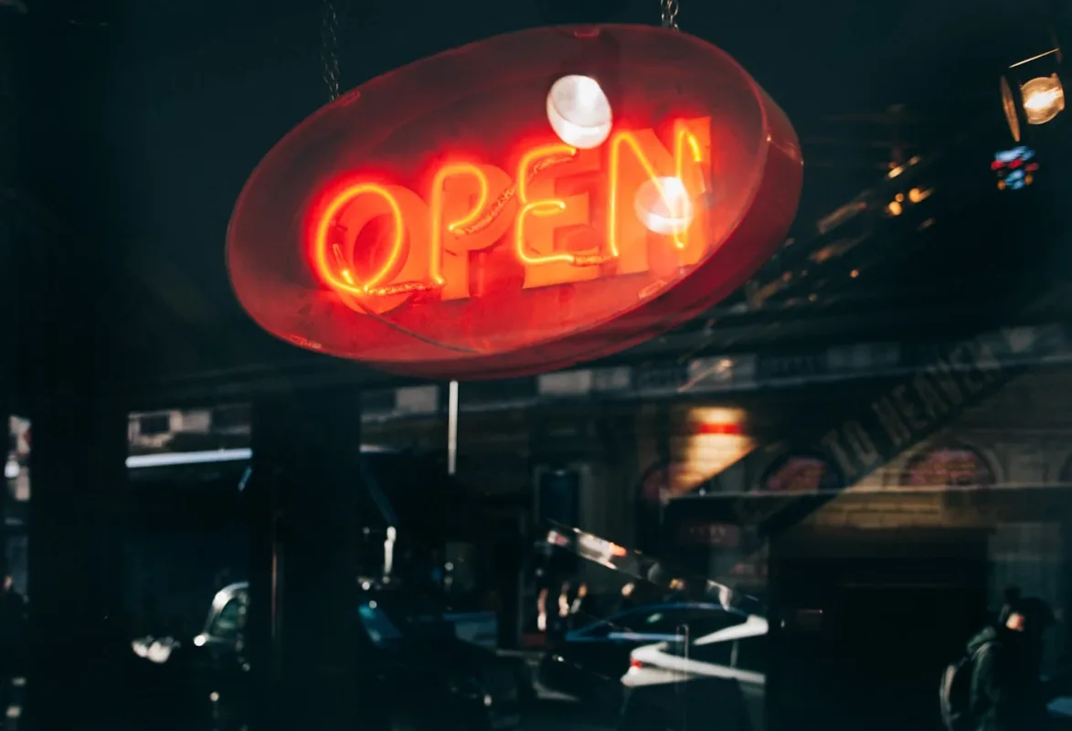 Shop OPEN neon